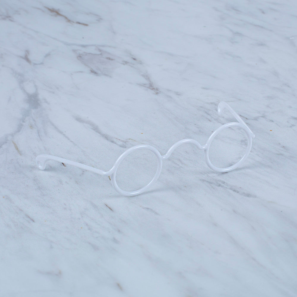 Loren Plastic Amigurumi Glasses, White
