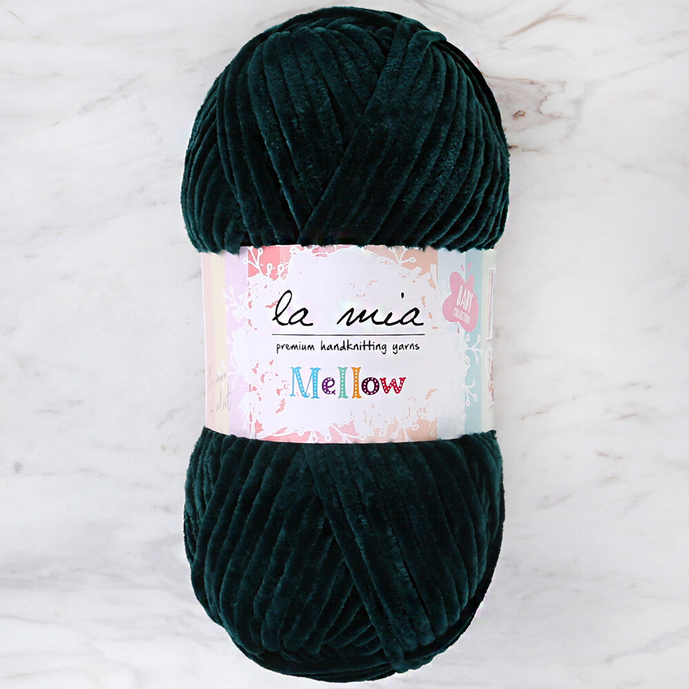 La Mia Mellow Chenille Yarn, Dark Green - 946