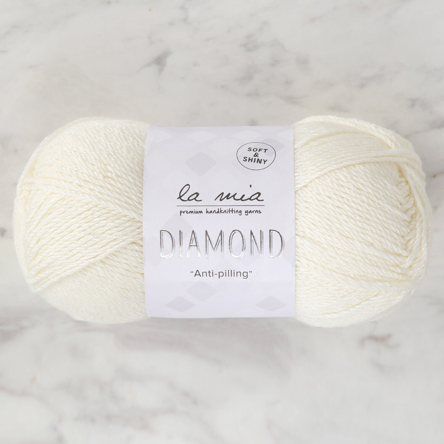 La Mia Diamond Yarn, Light Cream - L085