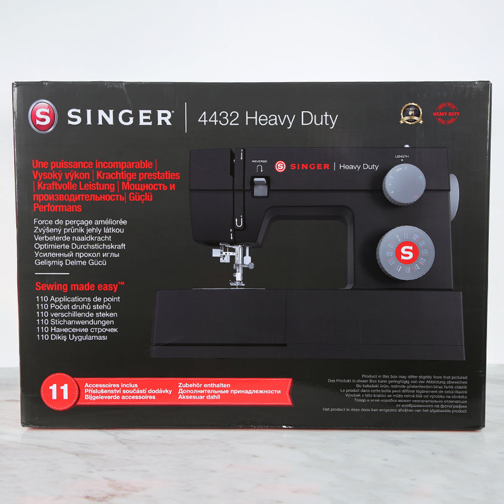 Singer Heavy Duty 4432 Sewing Machine - Black