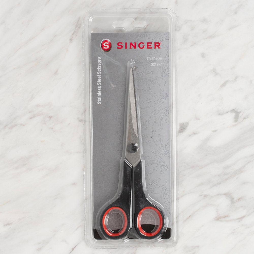 Singer Black Handled Scissors - S217-7