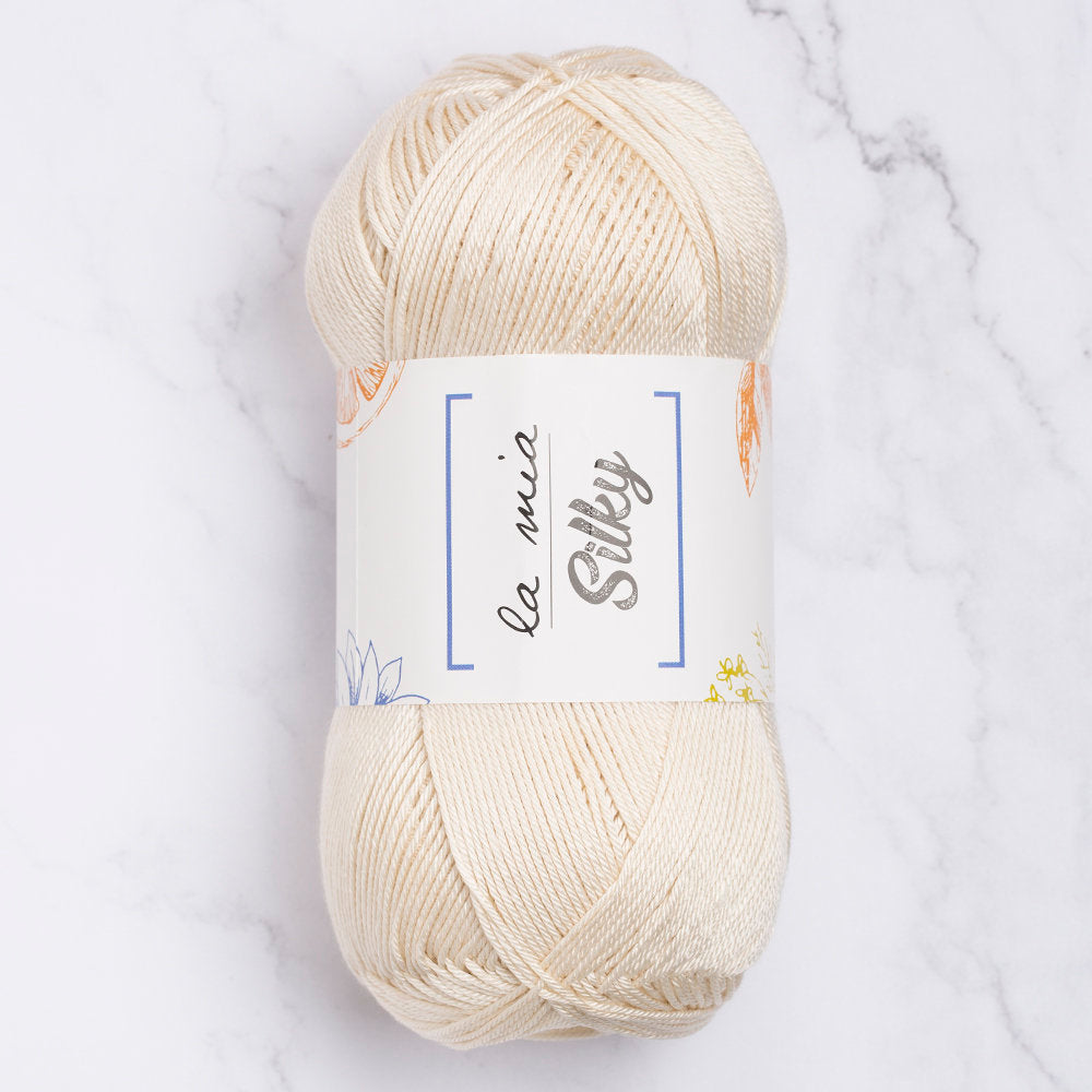 La Mia Silky Yarn, Cream - L002