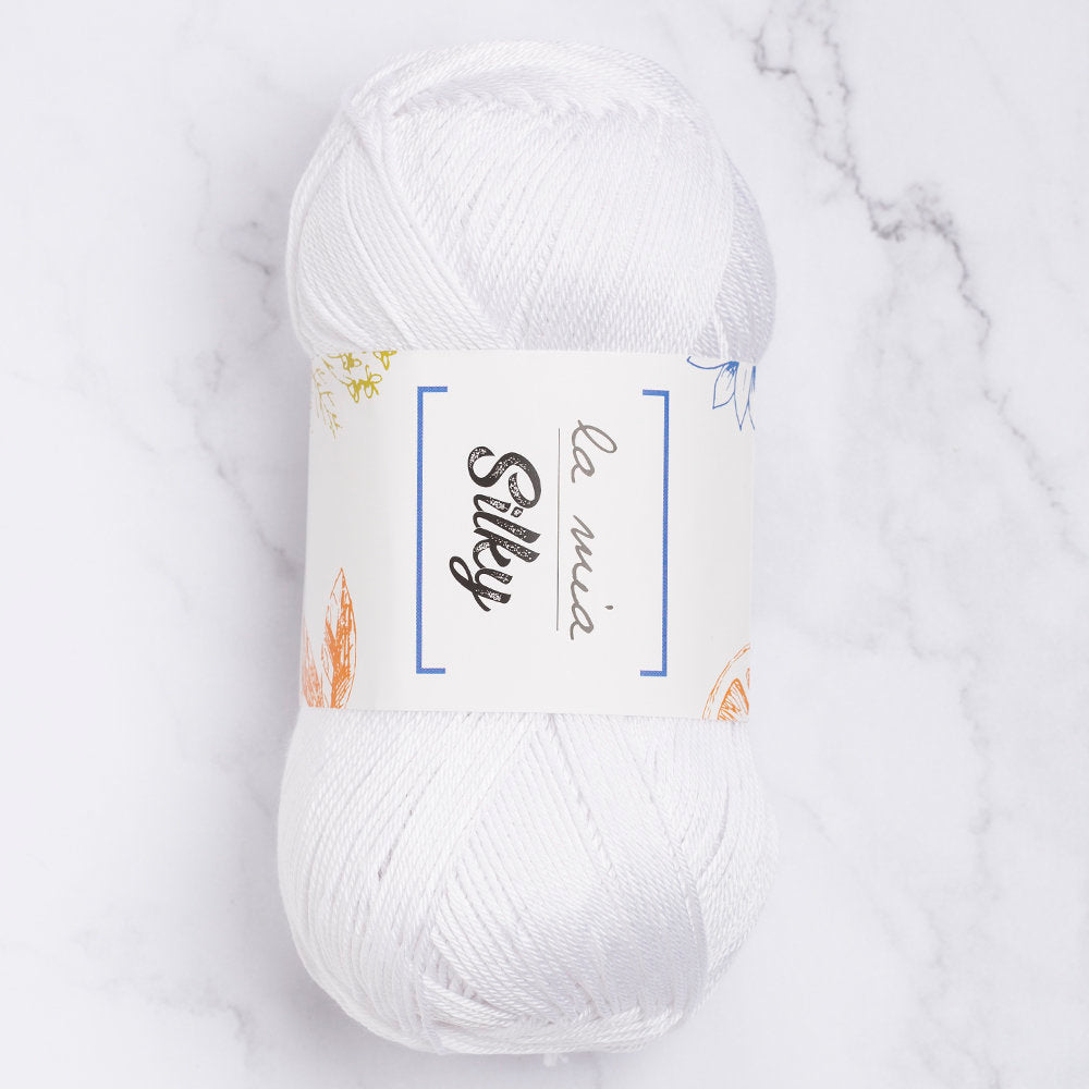 La Mia Silky Yarn, White - L001