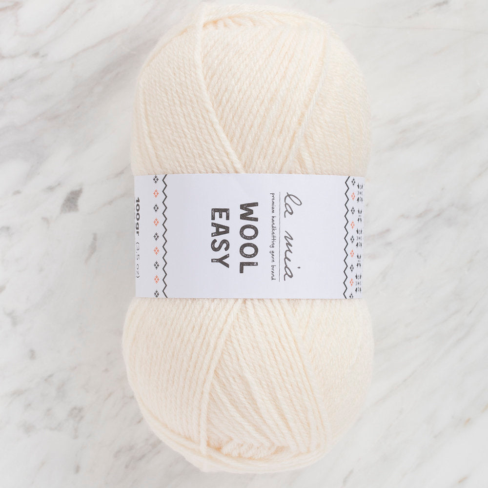 La Mia Wool Easy Yarn, Cream - L050