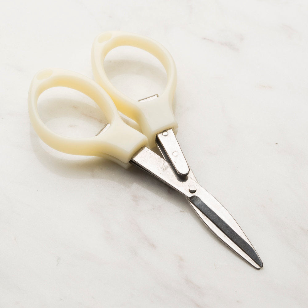 Loren Folding Scissors, Cream