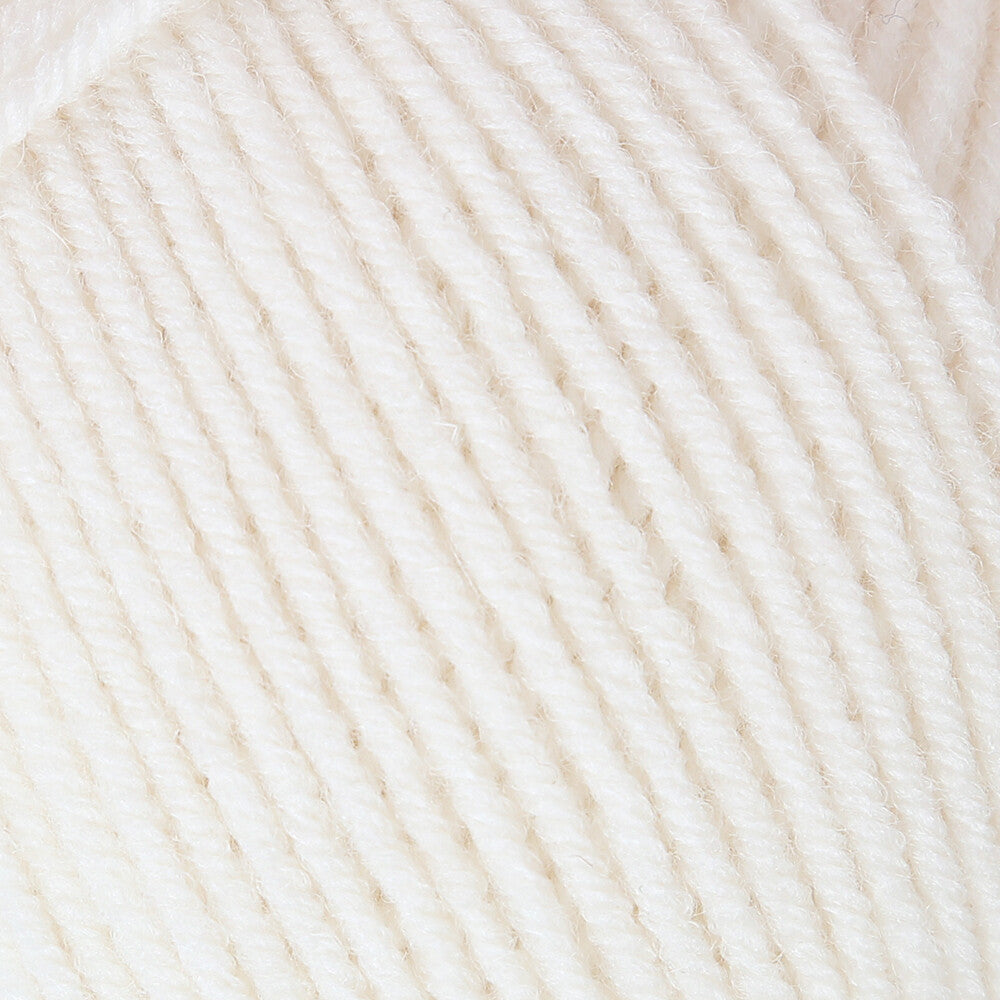 Madame Tricote Paris Deluxia Knitting Yarn, Cream - 004