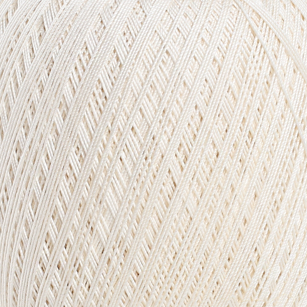 Madame Tricote Paris Maxi 10/3 Lace Thread, Cream - 6282 - 328