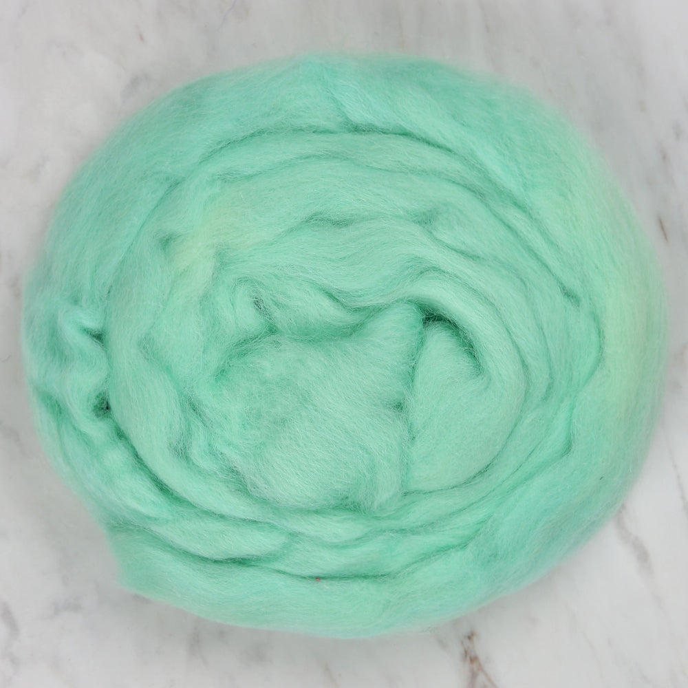 Kartopu Natural Wool Roving Felt,Green - K437